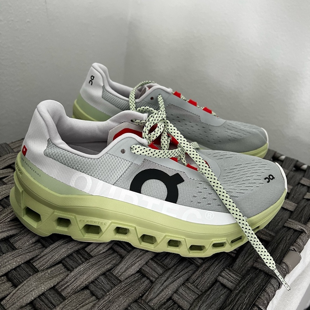 OnCloud sneakers